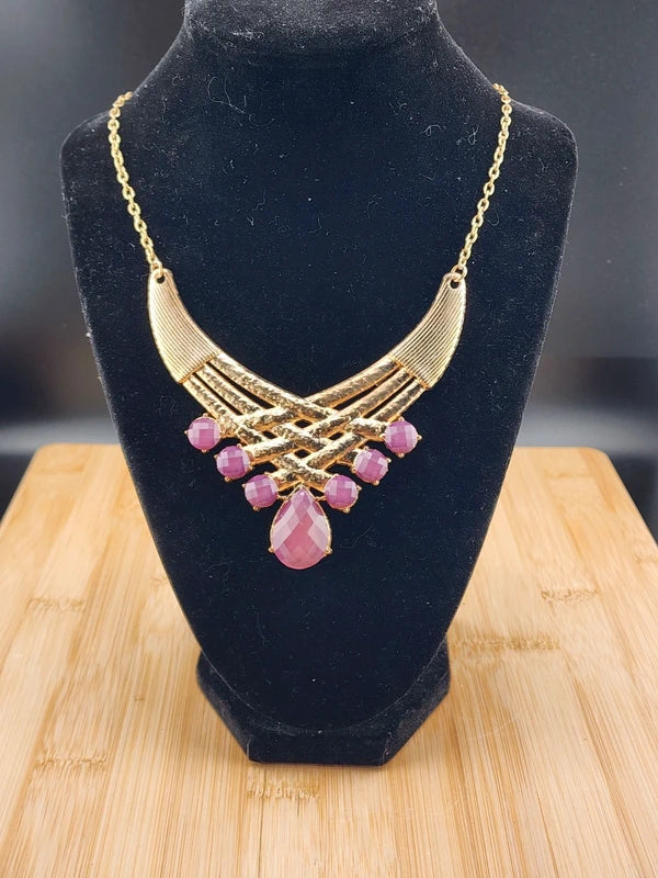 17in To 20in Adj Gold Tone Statement Necklace with Pink Gem Accents 0738
