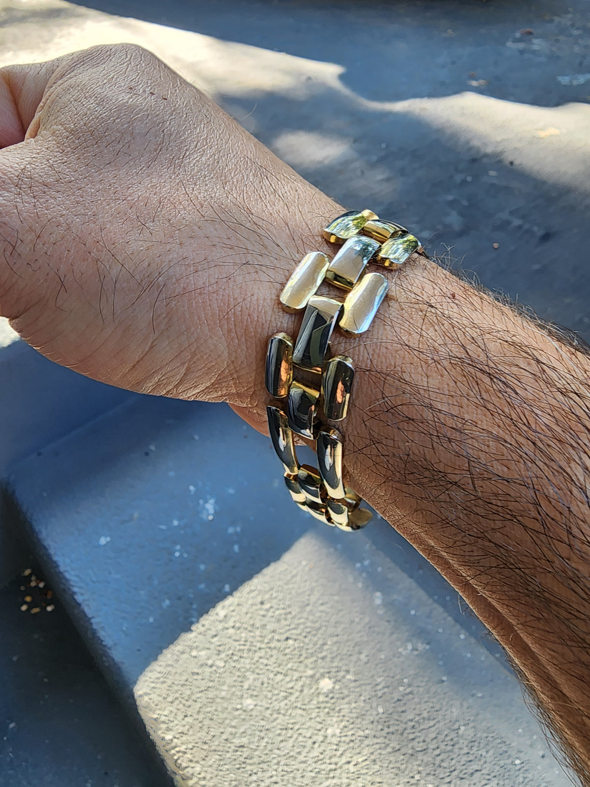 8.5in Mens Handmade Gold and Silver Men's Link Bracelet - Sleek Two-Tone Chain