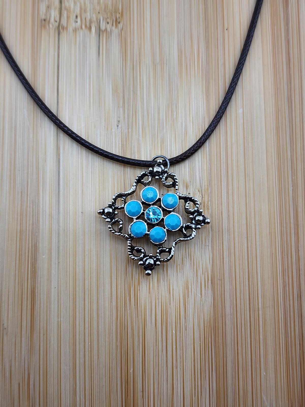 18in To 20in Adj Silver Filigree Pendant Necklace with Turquoise Stones