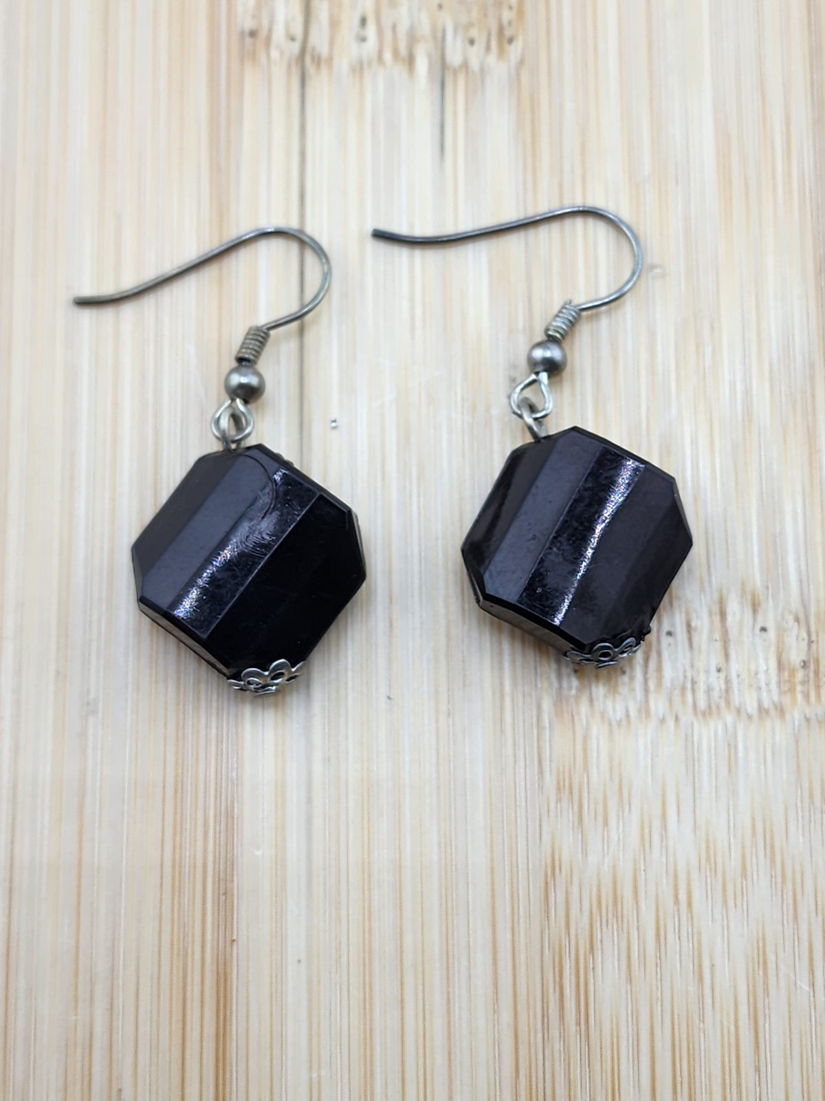Black Faceted Bead Drop Earrings - Elegant Women's Jewelry 0627