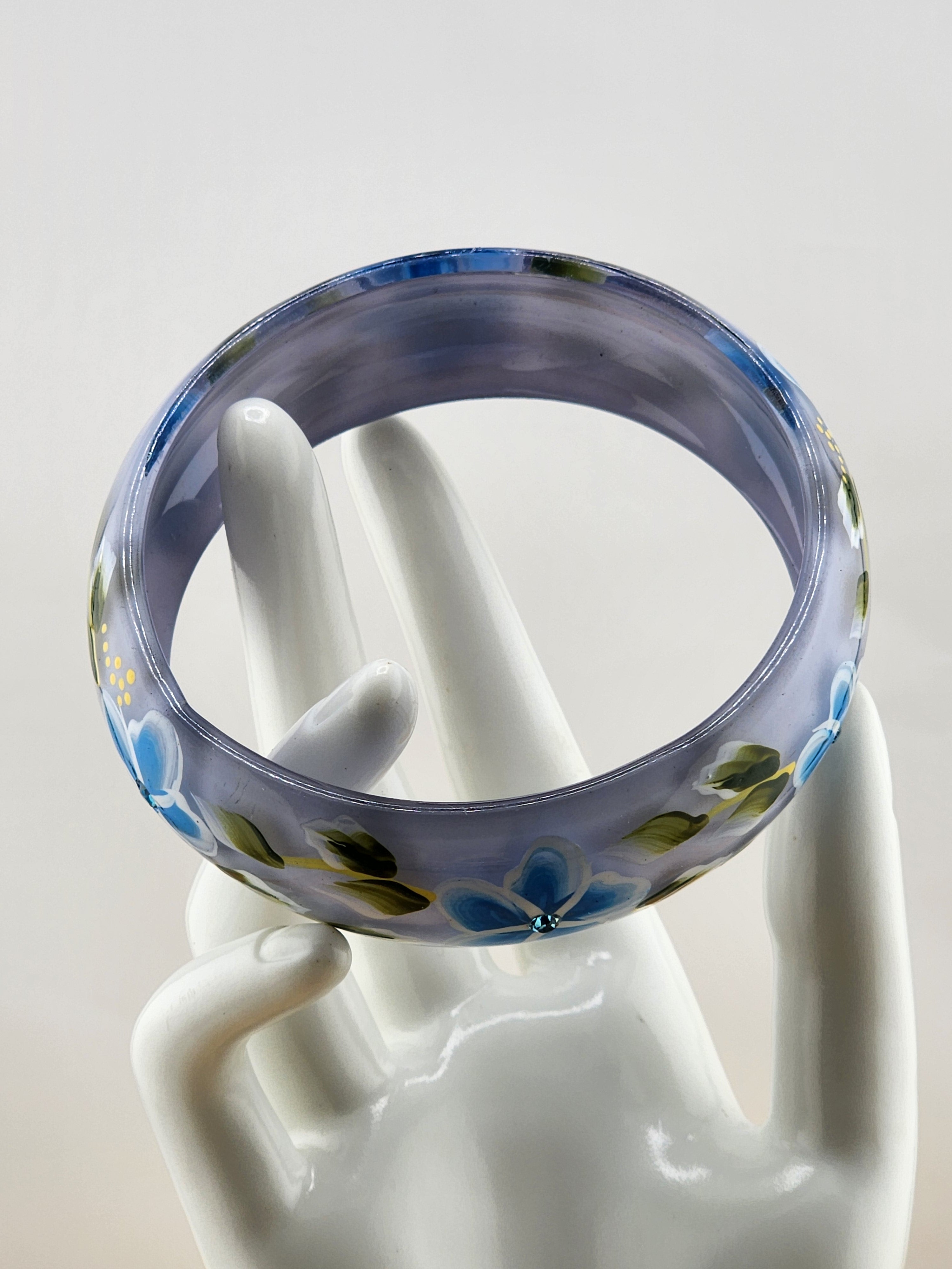 8.25in Hand-Painted Lavender Floral Resin Bangle Bracelet 0522