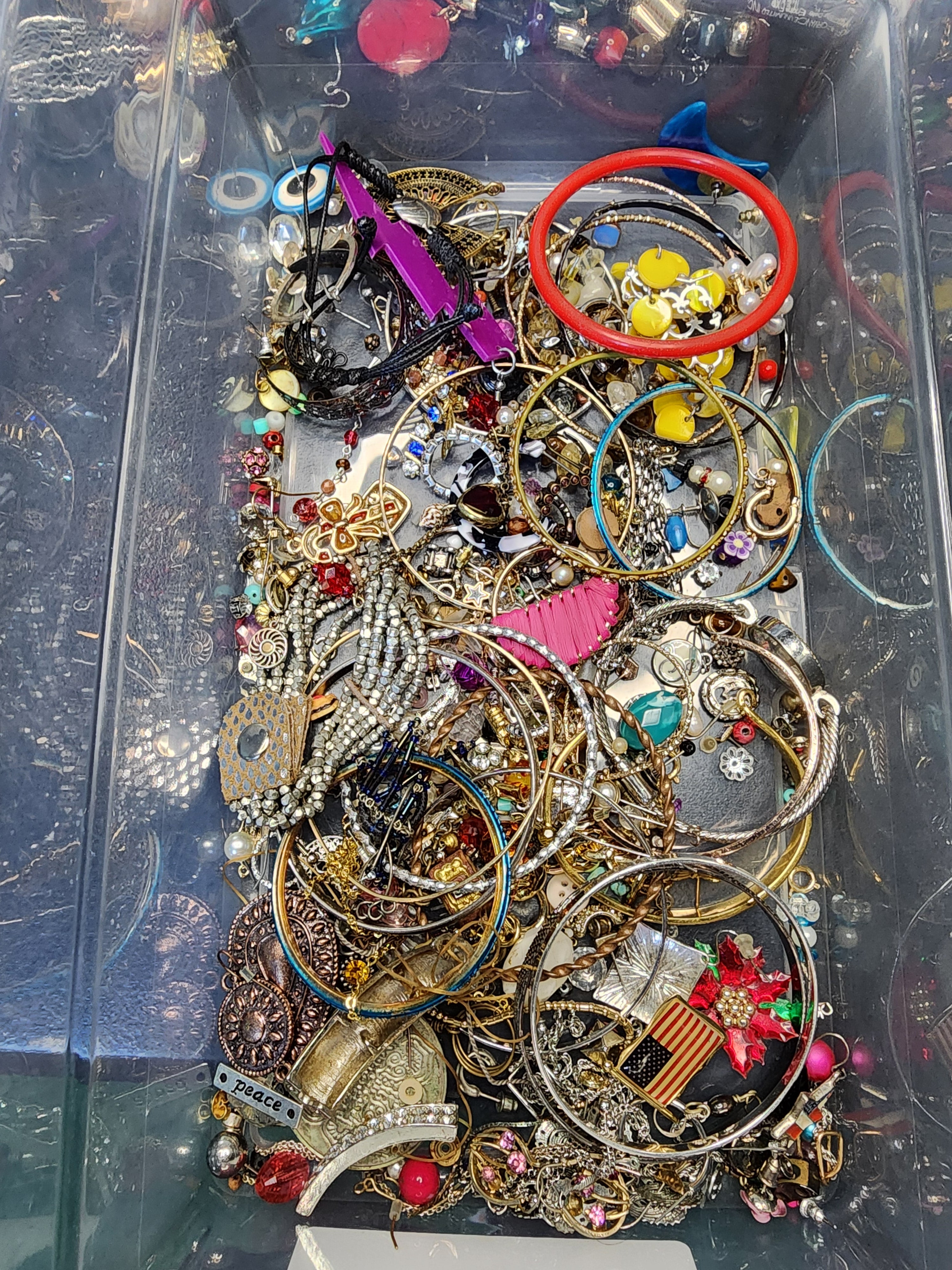 1lb Mixed  Jewelry For Crafting May Or May Not Have Matches J082626-2